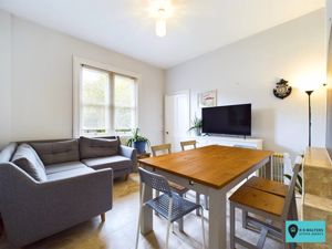 Dining Room- click for photo gallery